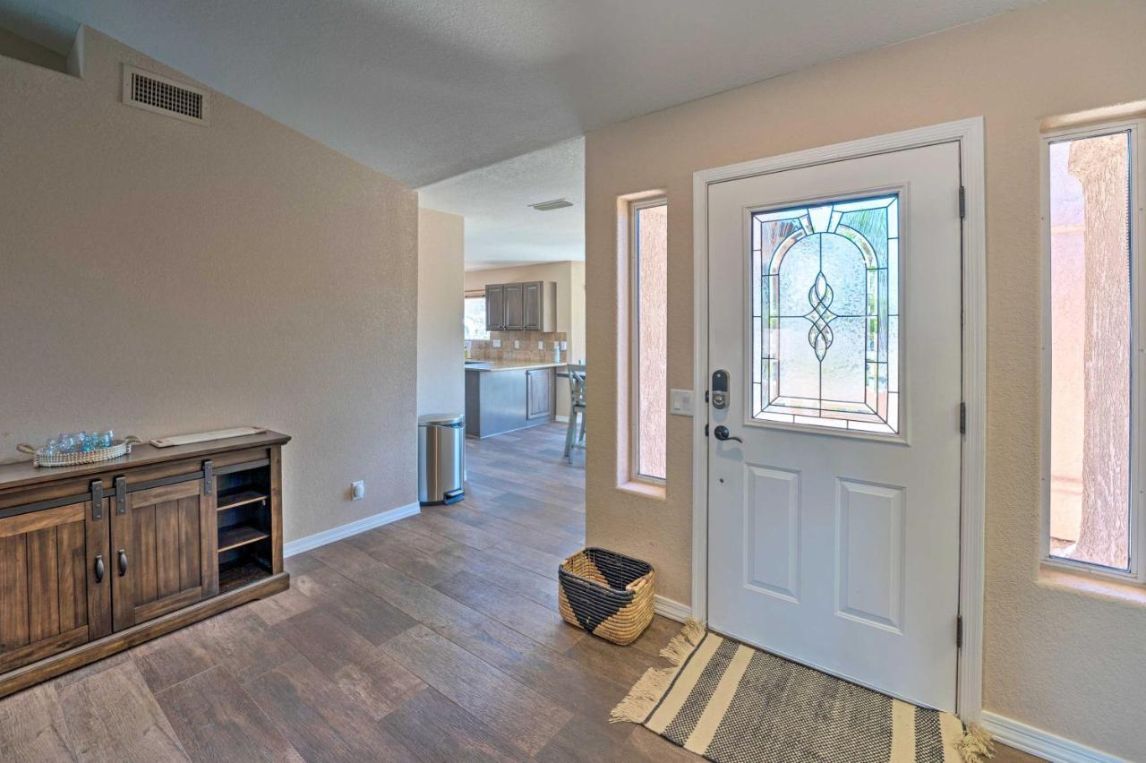 With Private Pool And Bbq, 4 Mi To Havasu! Lake Havasu City