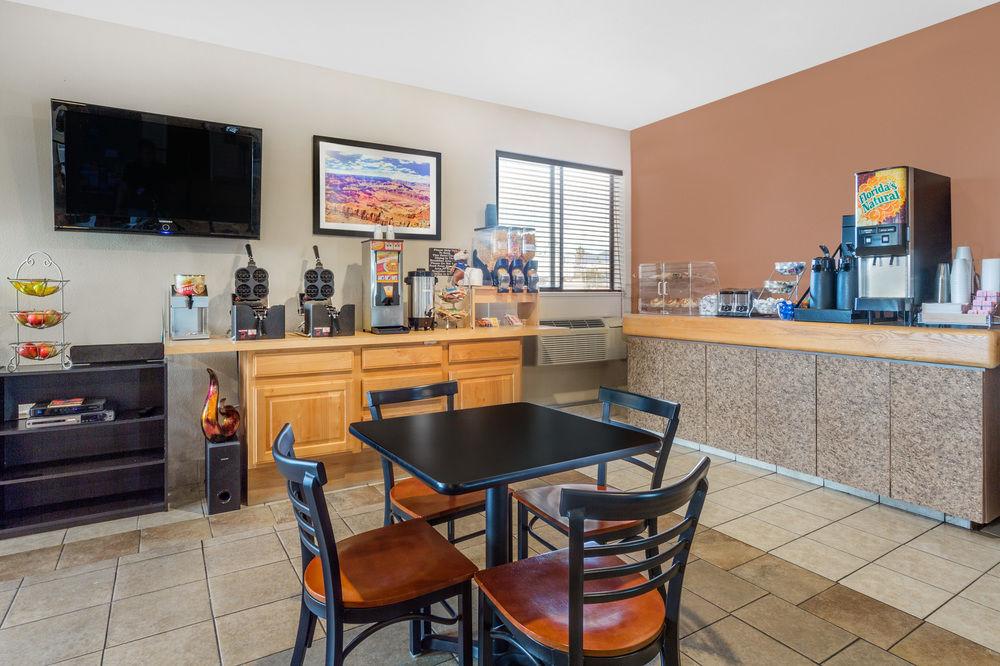 Travelodge By Wyndham Havasu 2*