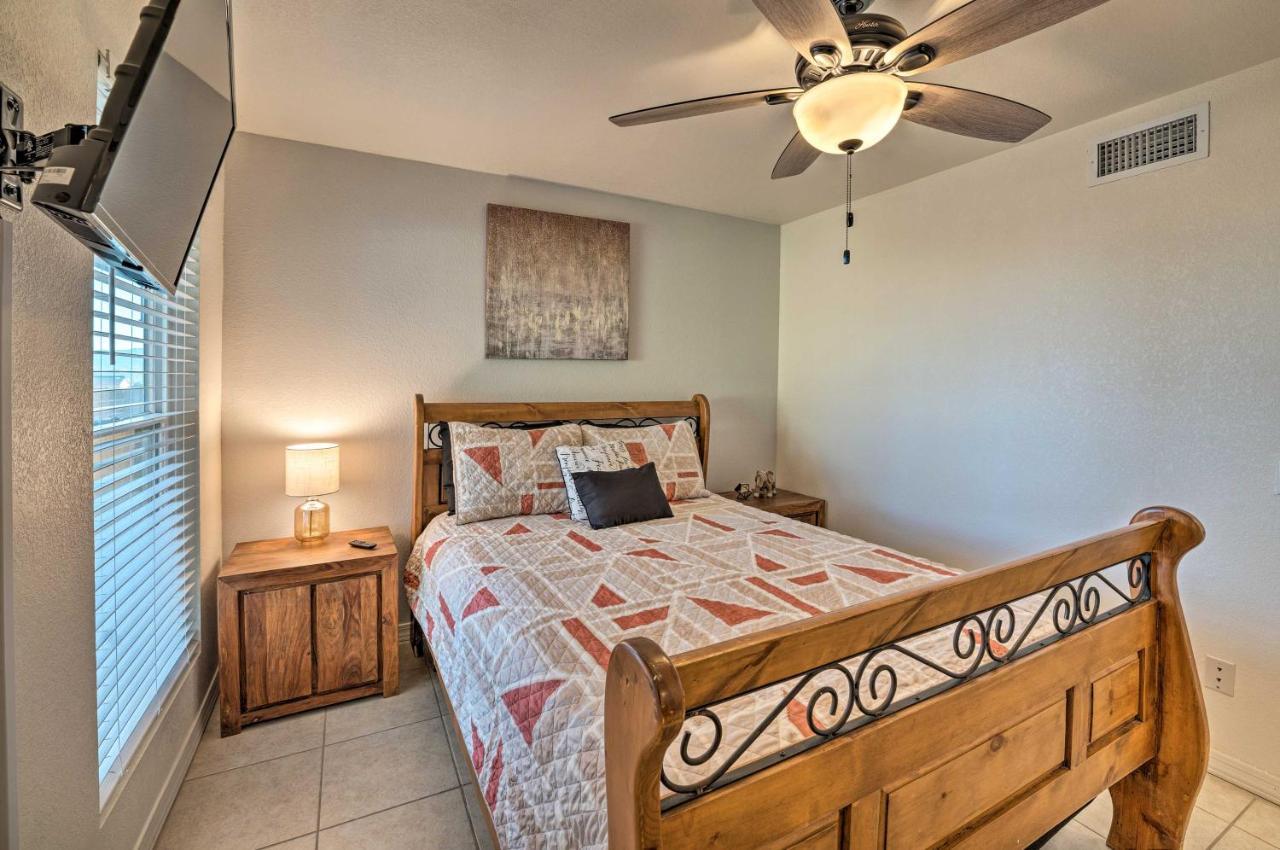 Havasu Oasis With Pool, 2 Mi To Downtown Holiday home