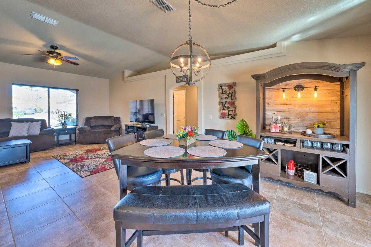 Bright Lake Havasu With New Backyard Oasis!