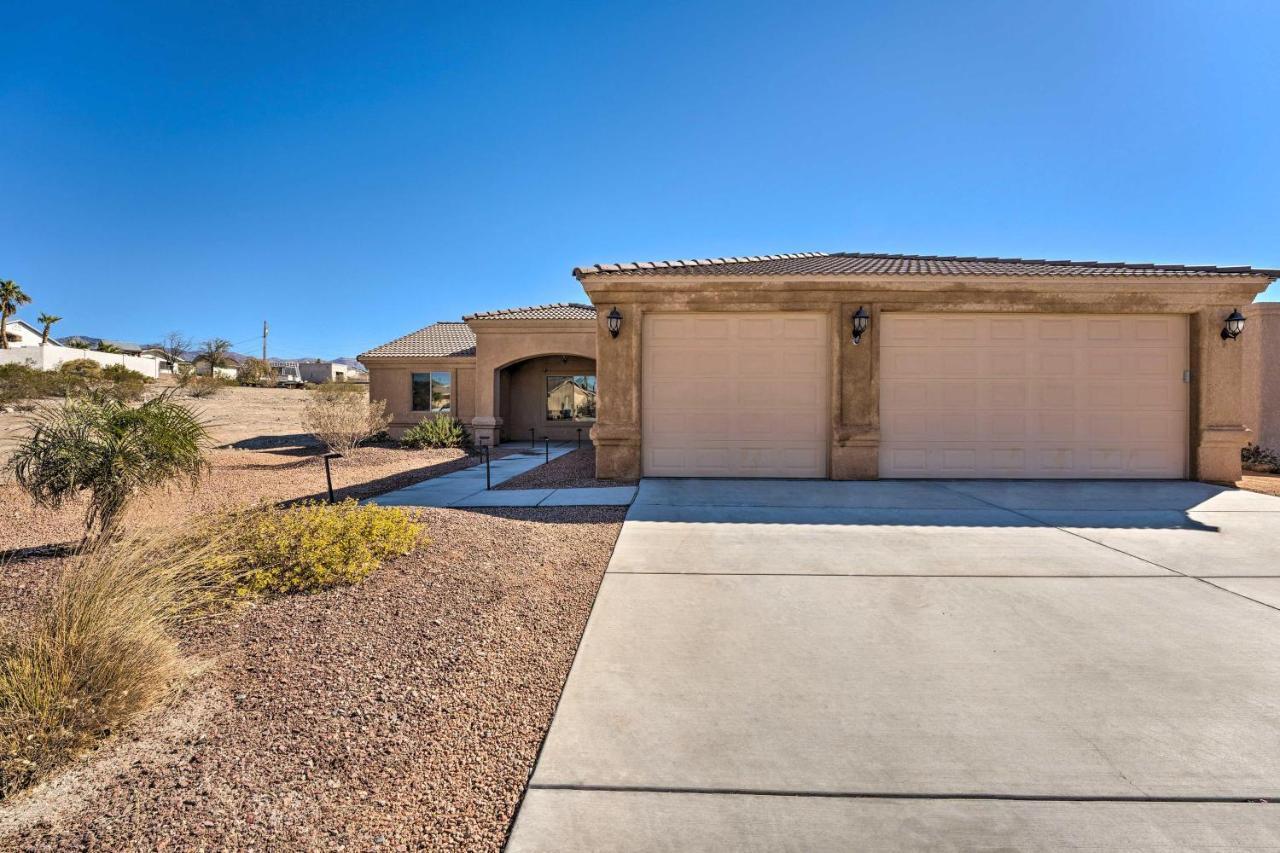 Bright Lake Havasu With New Backyard Oasis! Holiday home *