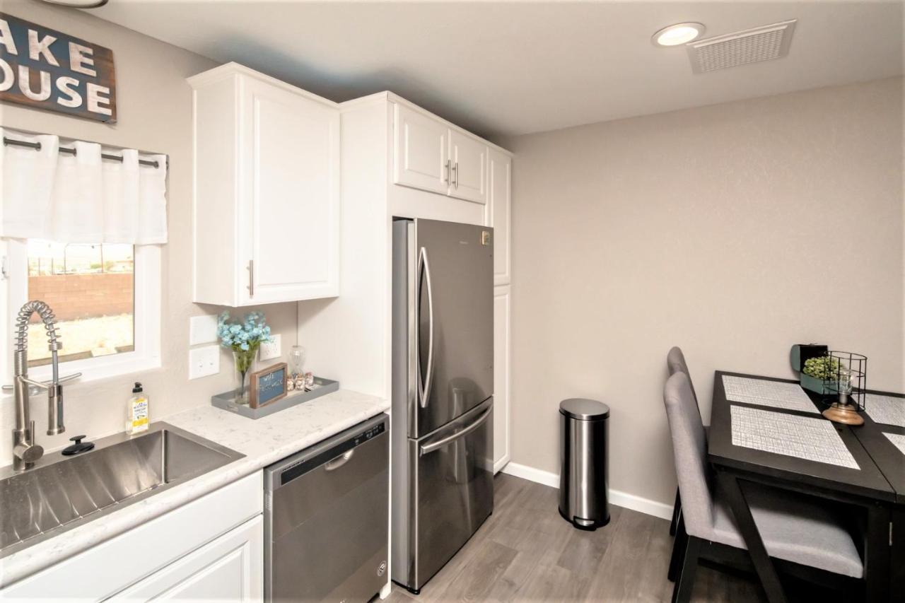 Holiday home New! Family Havasu Close To Off-roading And London Bridge!