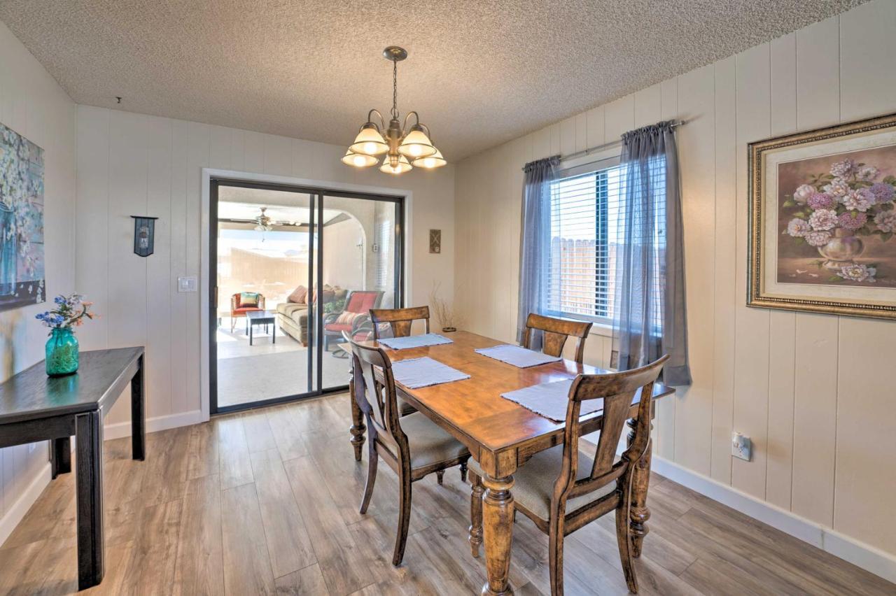 Havasu With Pool - 2 Miles To Waterfront! Holiday home