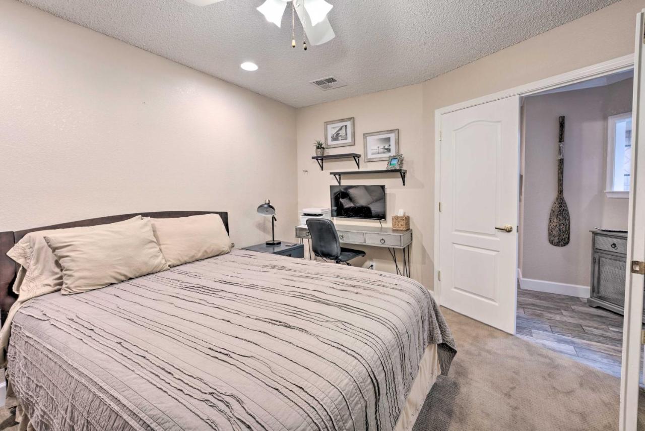 Apartment Havasu With Pool Access 1 Block To Lake Havasu City