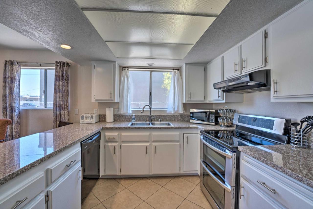 Havasu With Heated Pool About 1 Mi To Water Holiday home