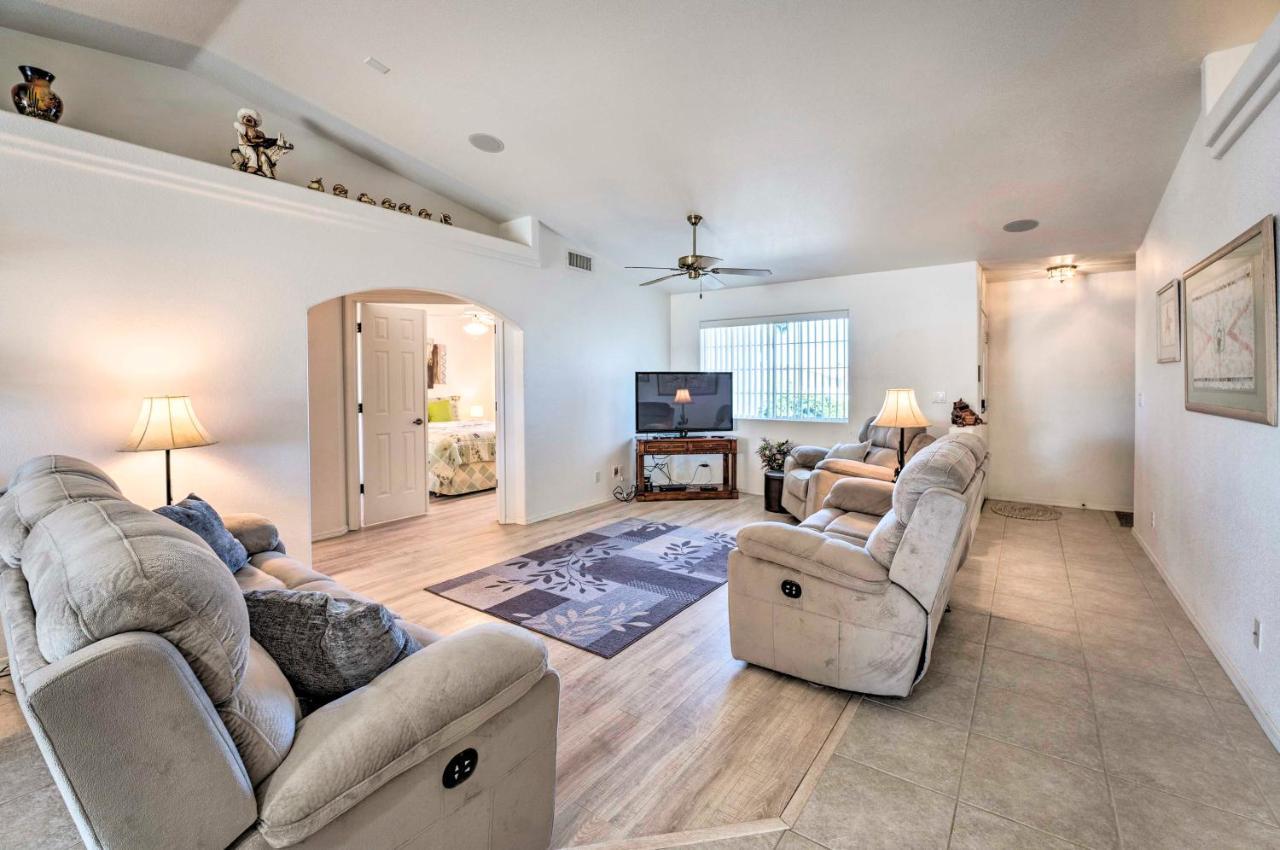 Holiday home Charming Havasu 2 Mi To Body Beach!