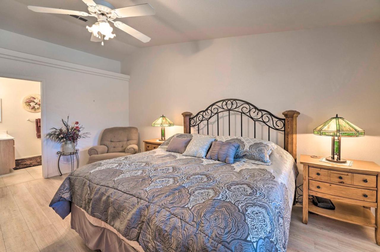 Charming Havasu 2 Mi To Body Beach! Holiday home Lake Havasu City