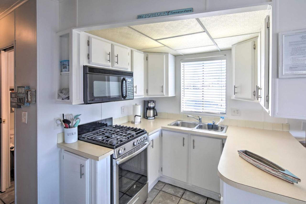 Havasu With Perks, Walk To Holiday home *