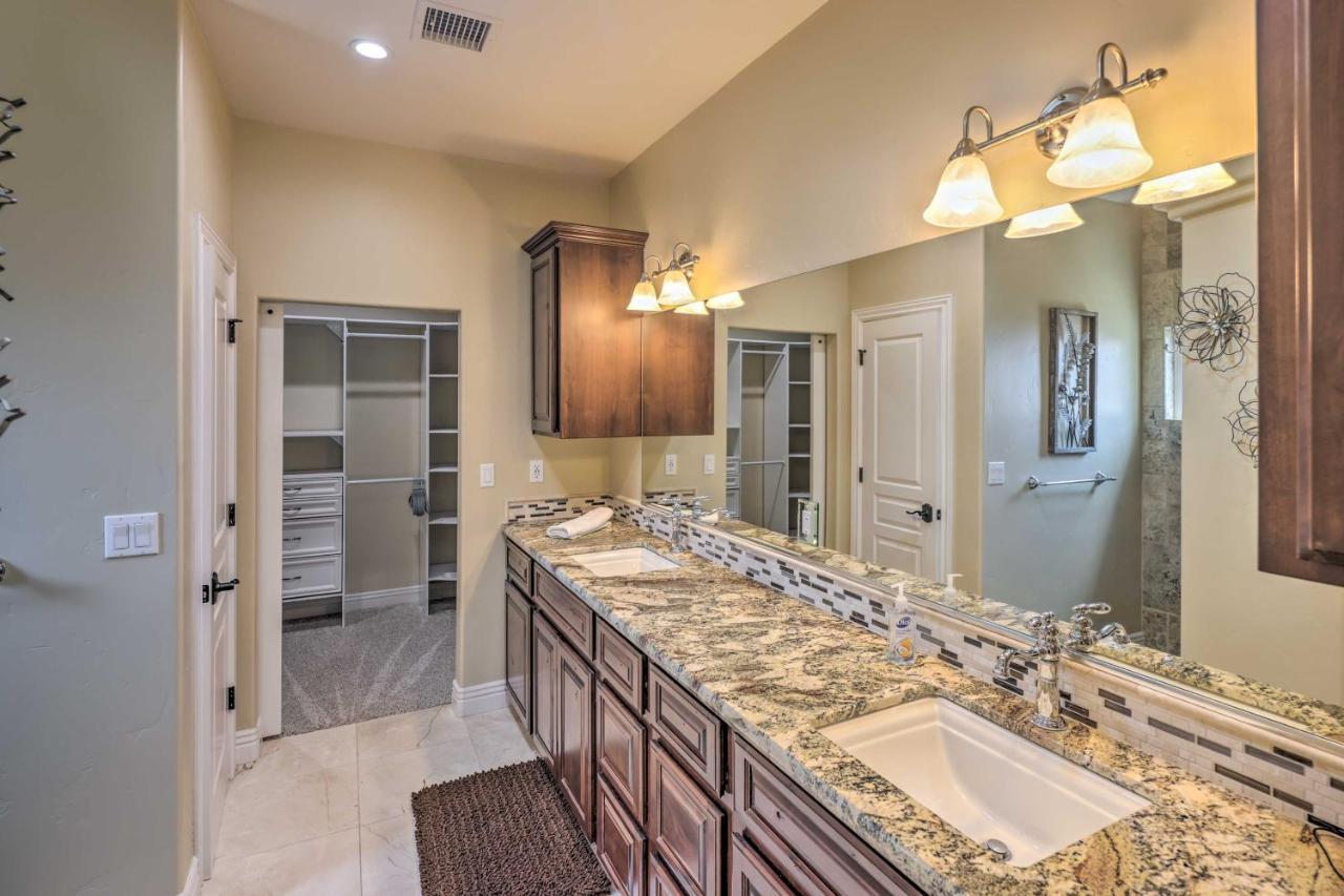 Holiday home Luxe Havasu With Pool, And Patio! Lake Havasu City