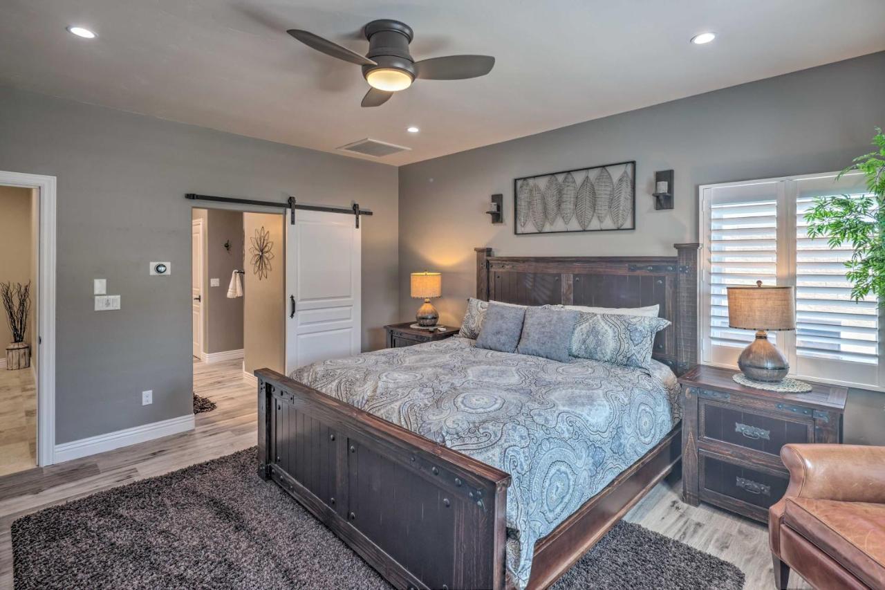 Luxe Havasu With Pool, And Patio!