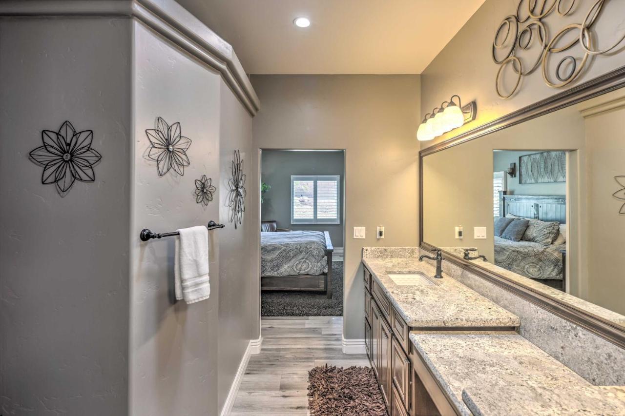 Luxe Havasu With Pool, And Patio!