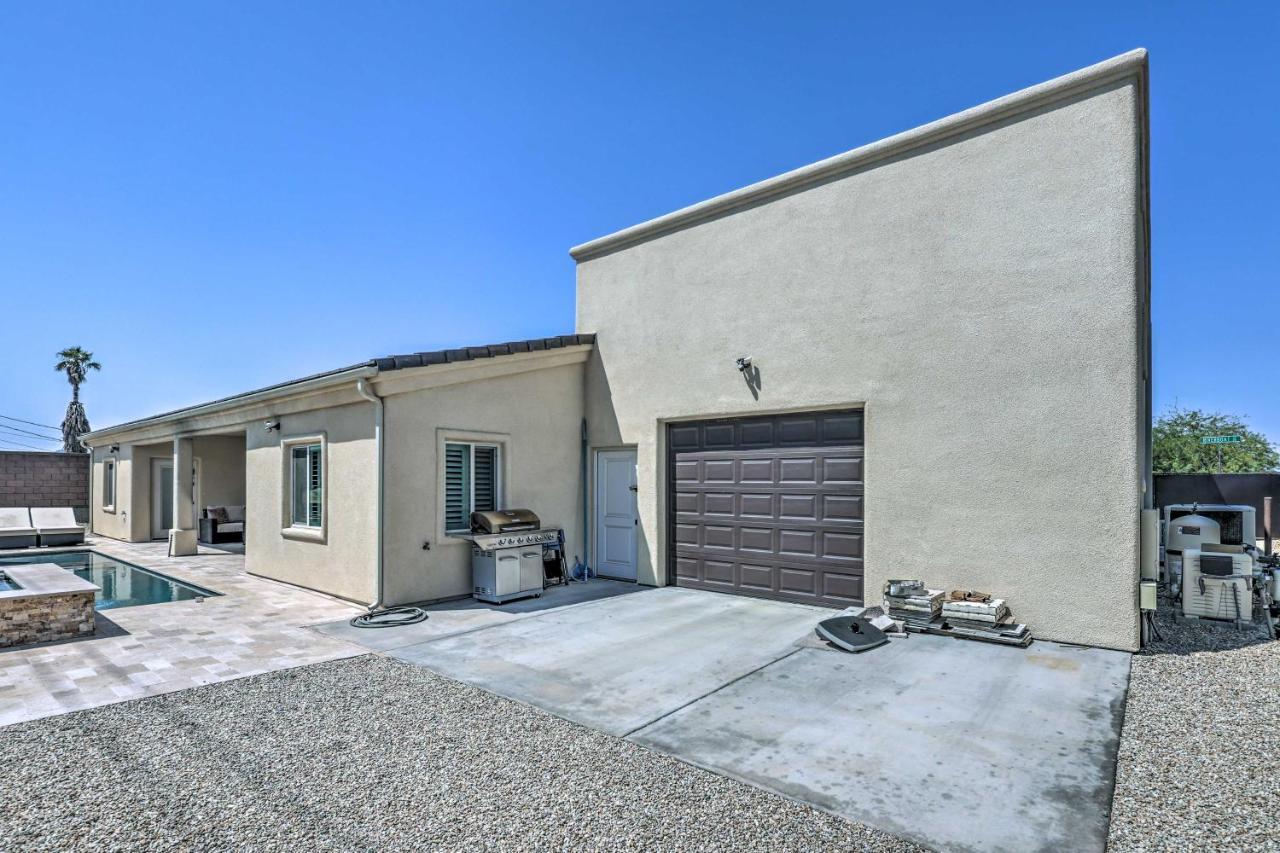 Luxe Havasu With Pool, And Patio!