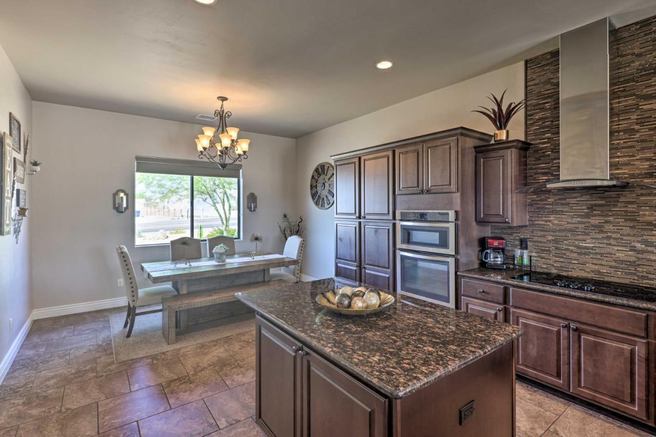 High-end Havasu With Pool And Hot Tub! Lake Havasu City