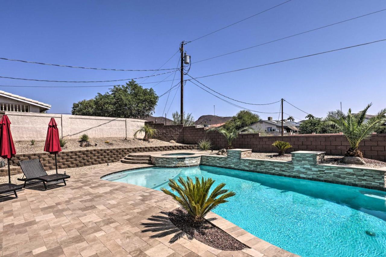High-end Havasu With Pool And Hot Tub!