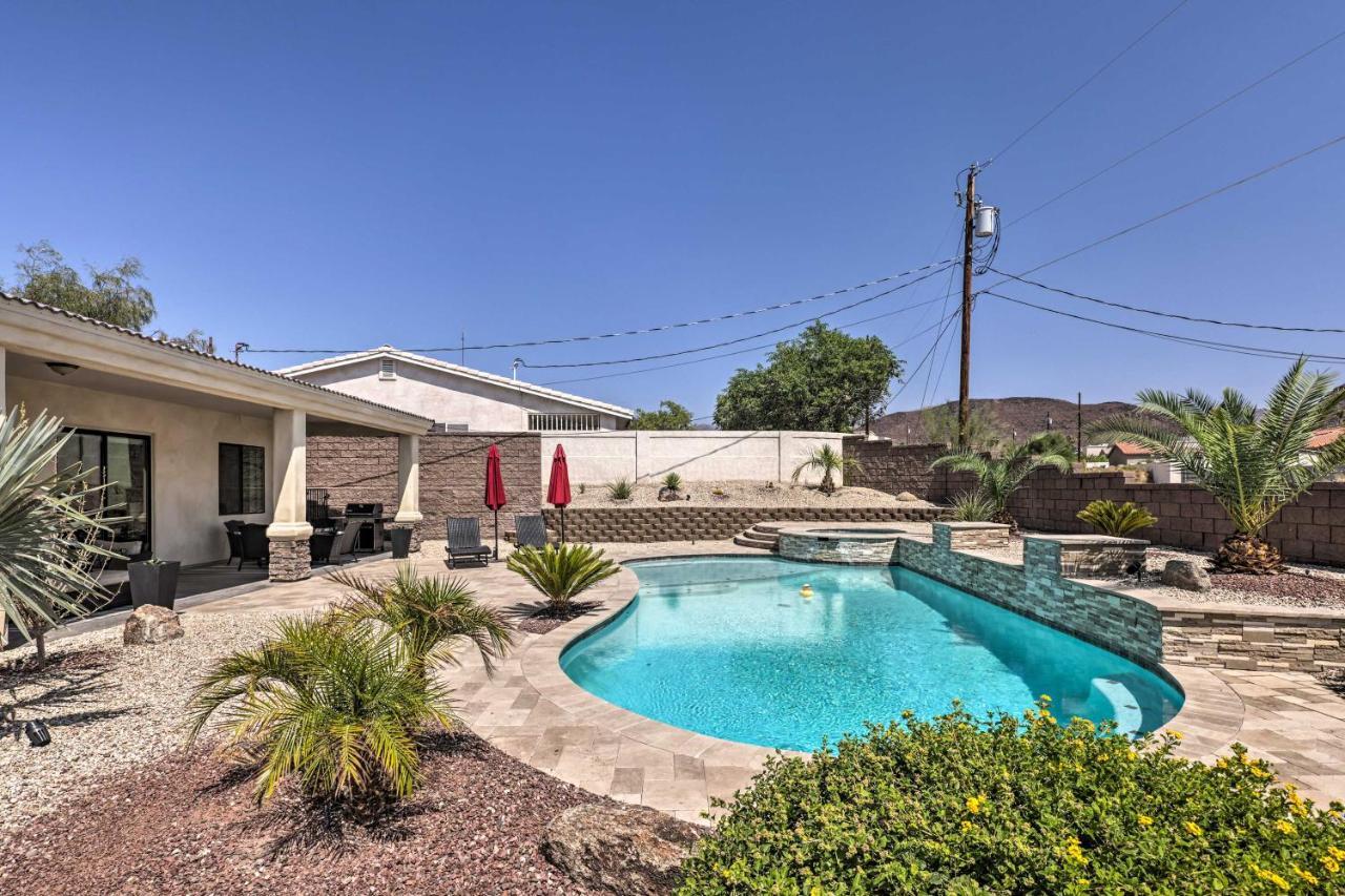Holiday home High-end Havasu With Pool And Hot Tub!