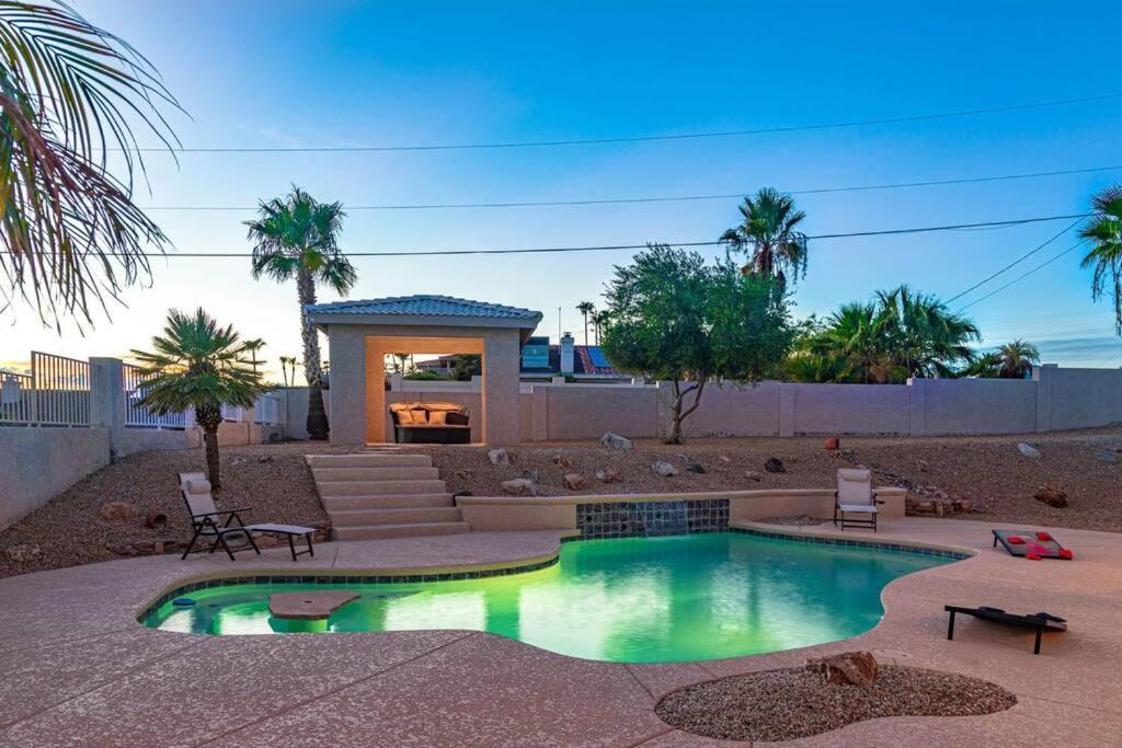 Holiday home Style Living W/ Pool, Spa, Games