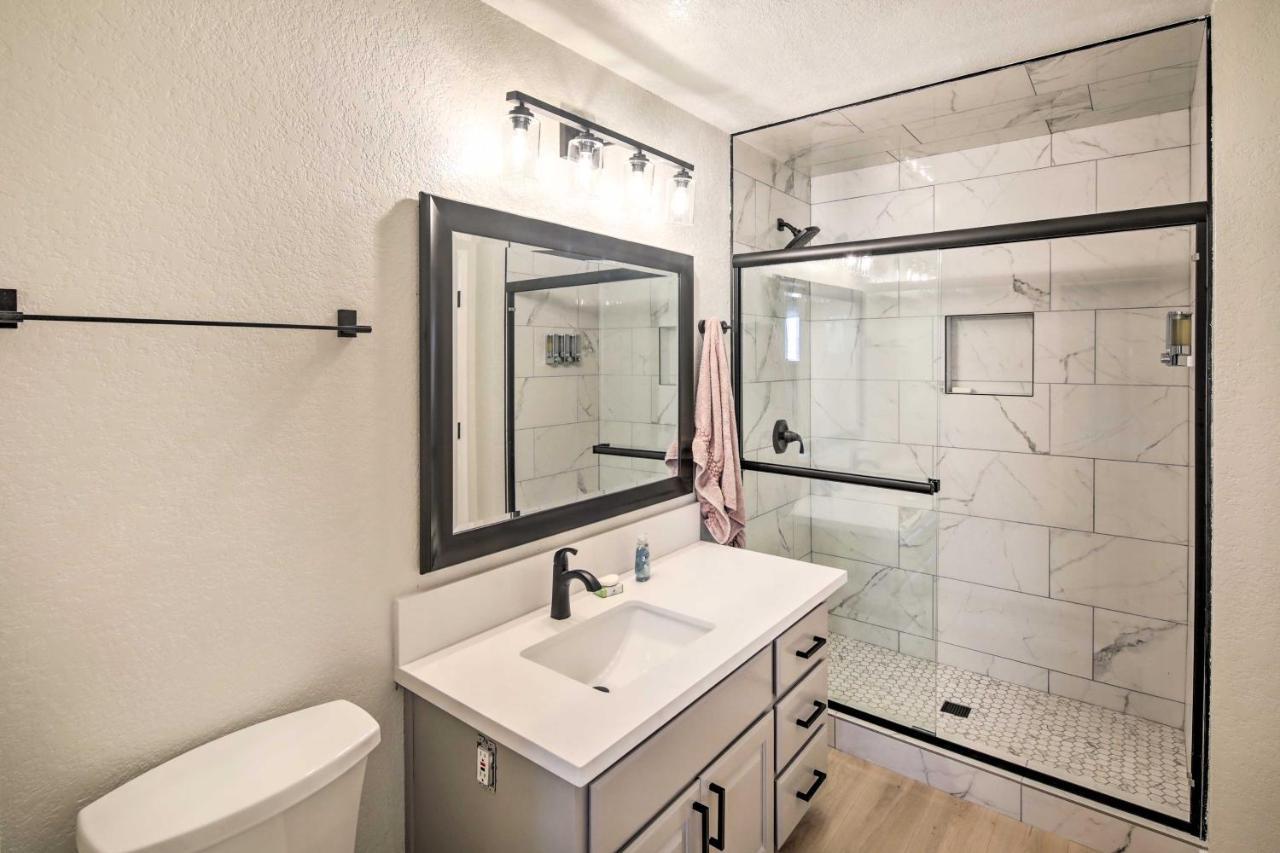 Modern Havasu Retreat And Mountain Views! * Lake Havasu City