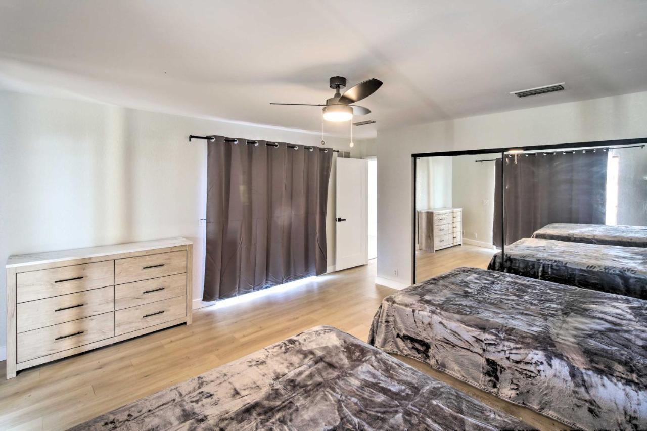 Holiday home Modern Havasu Retreat And Mountain Views!