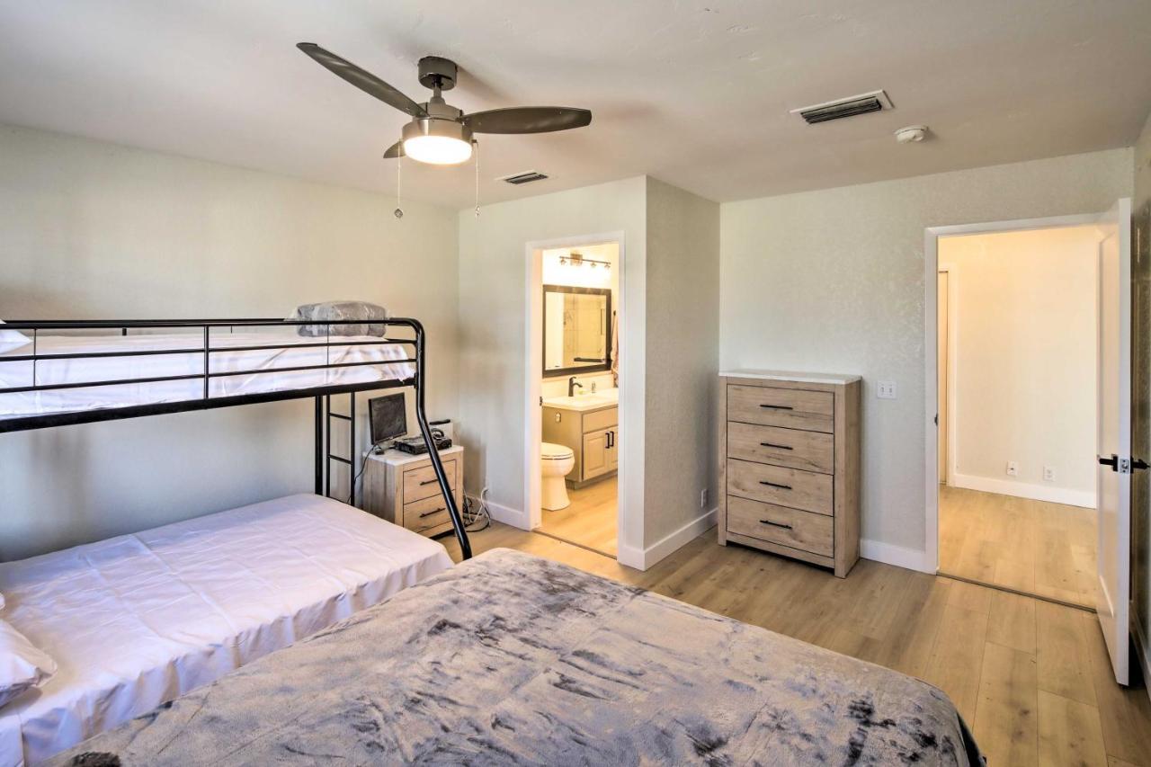 Holiday home Modern Havasu Retreat And Mountain Views! *