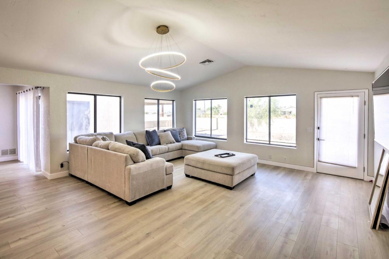 Holiday home Modern Havasu Retreat And Mountain Views!