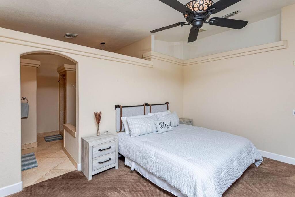 Style Living W/ Pool, Spa, Games