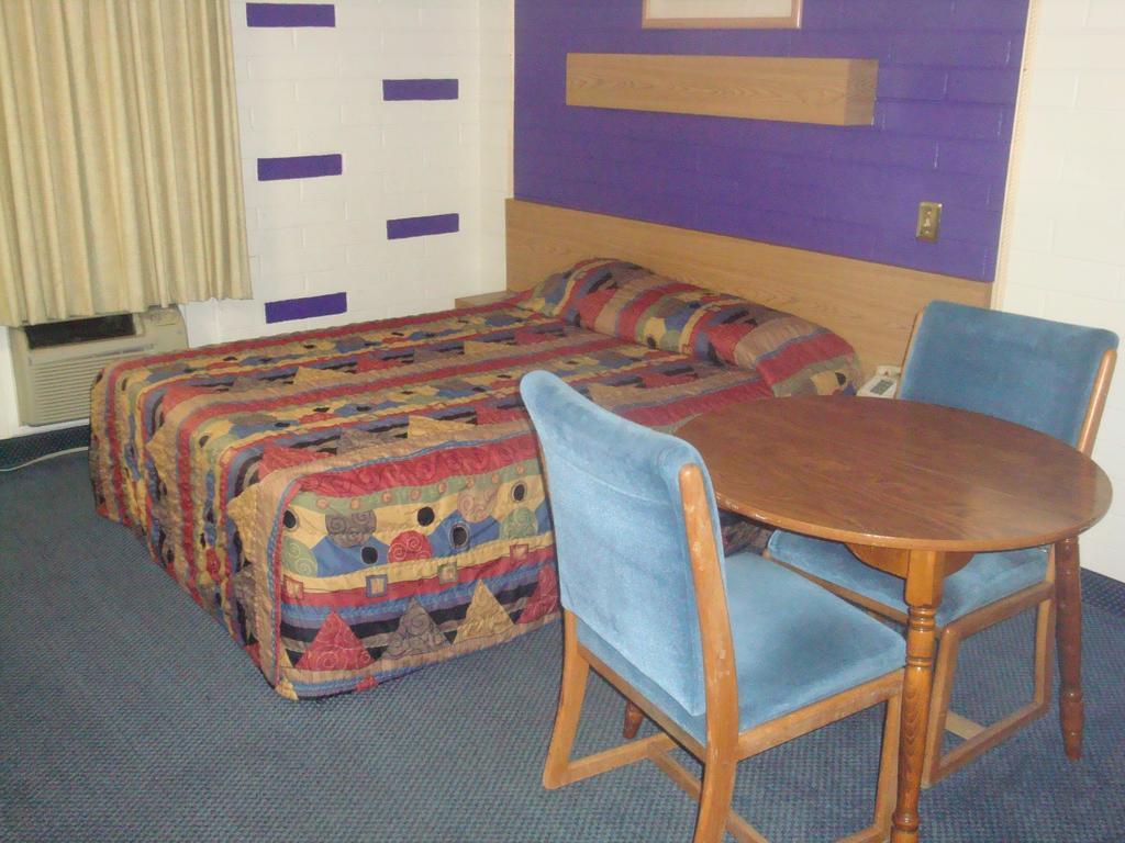 Motel Travelers Havasu 2*