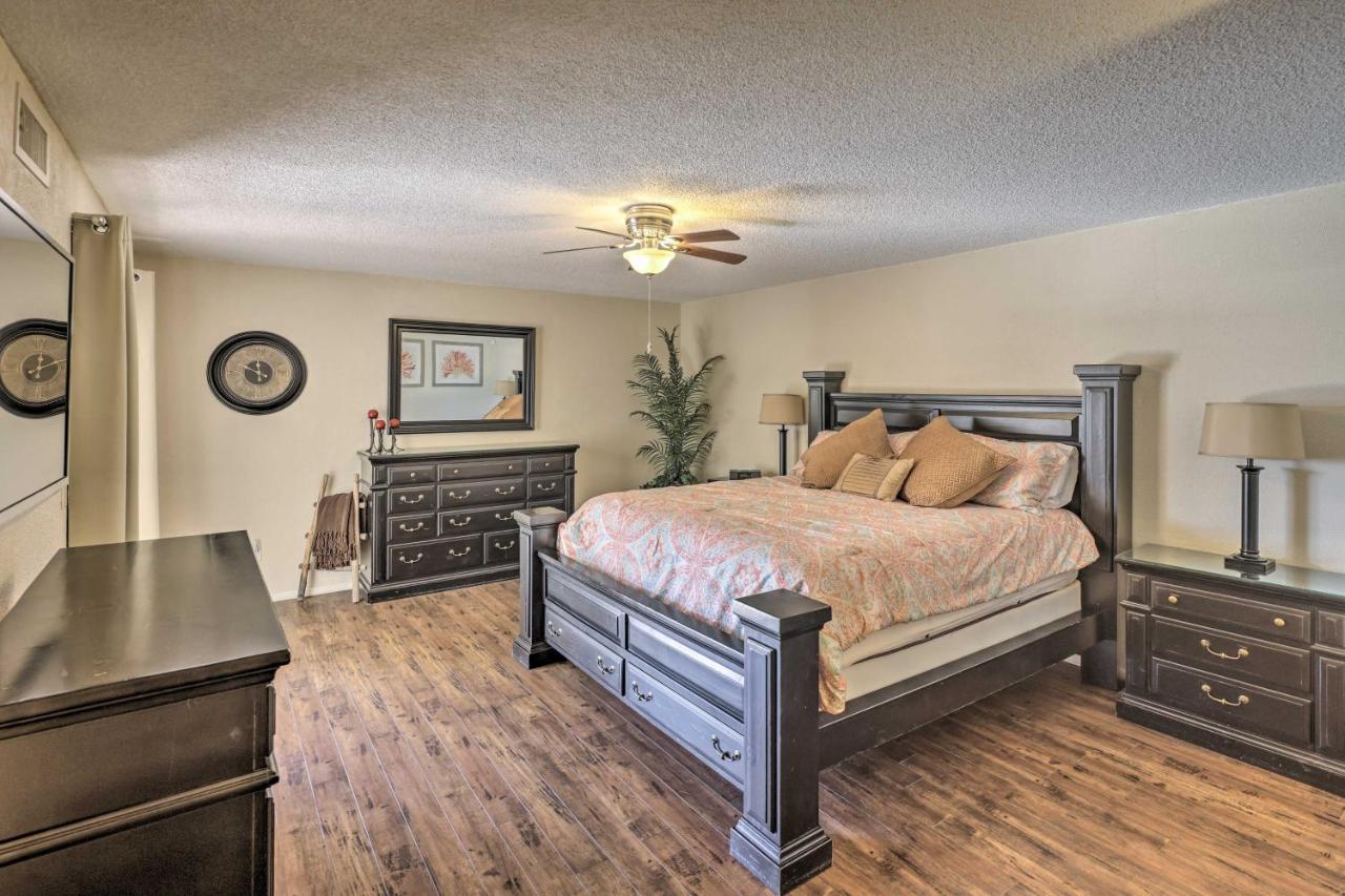 Idyllic Havasu With Private Pool, Pet Friendly! Holiday home Lake Havasu City