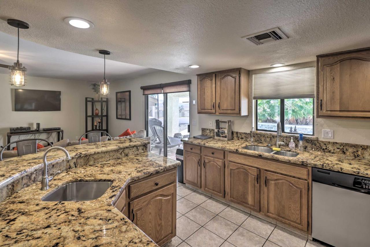 Idyllic Havasu With Private Pool, Pet Friendly! Holiday home