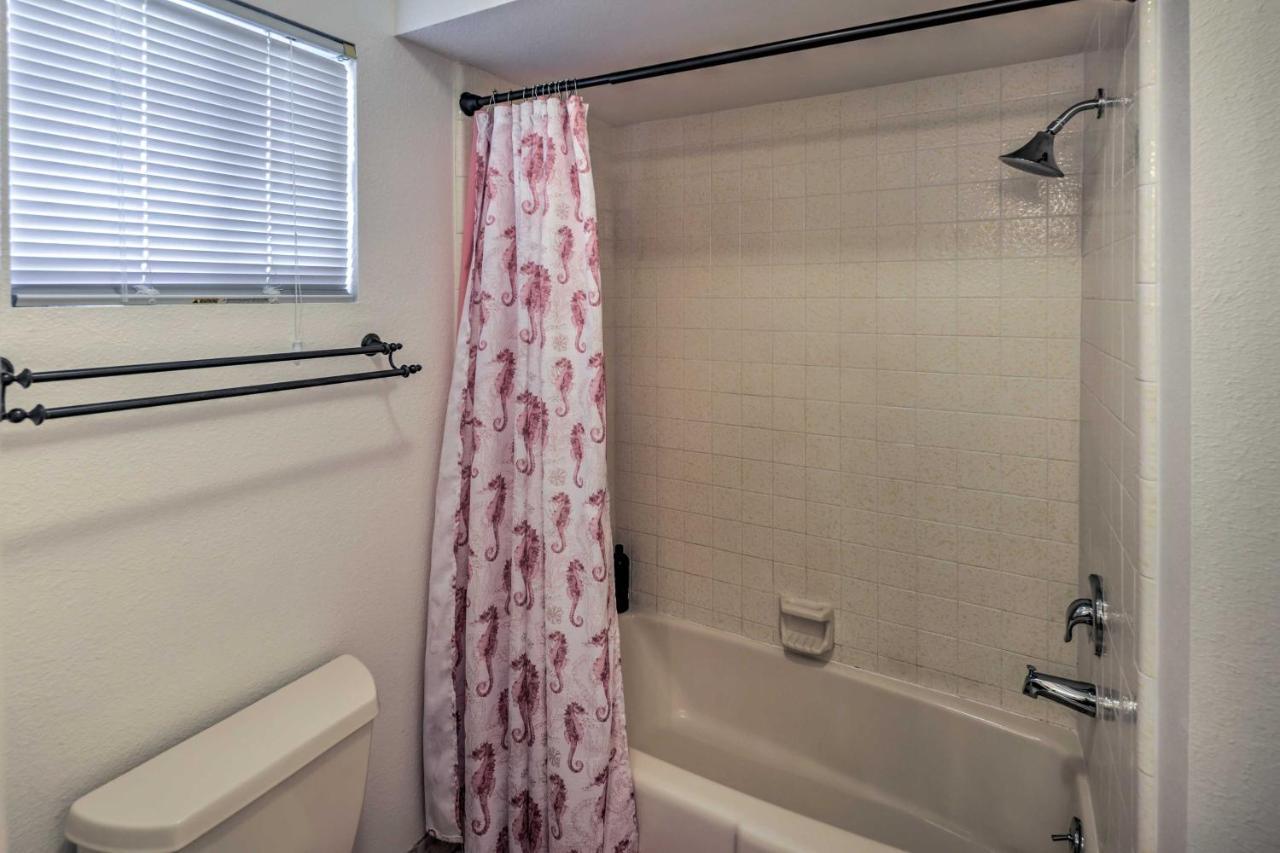 Idyllic Havasu With Private Pool, Pet Friendly! Holiday home Lake Havasu City