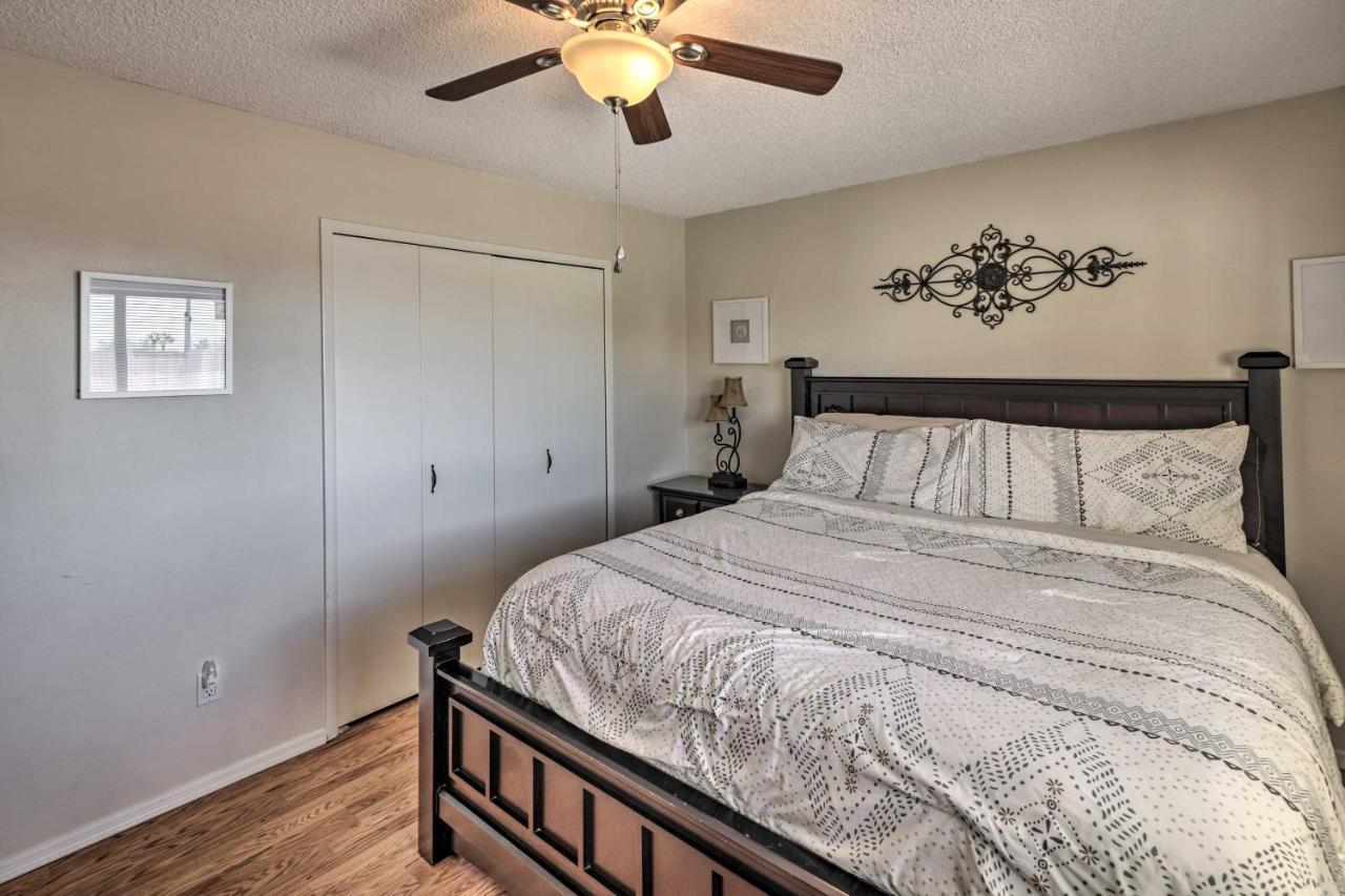 Idyllic Havasu With Private Pool, Pet Friendly! Holiday home Lake Havasu City