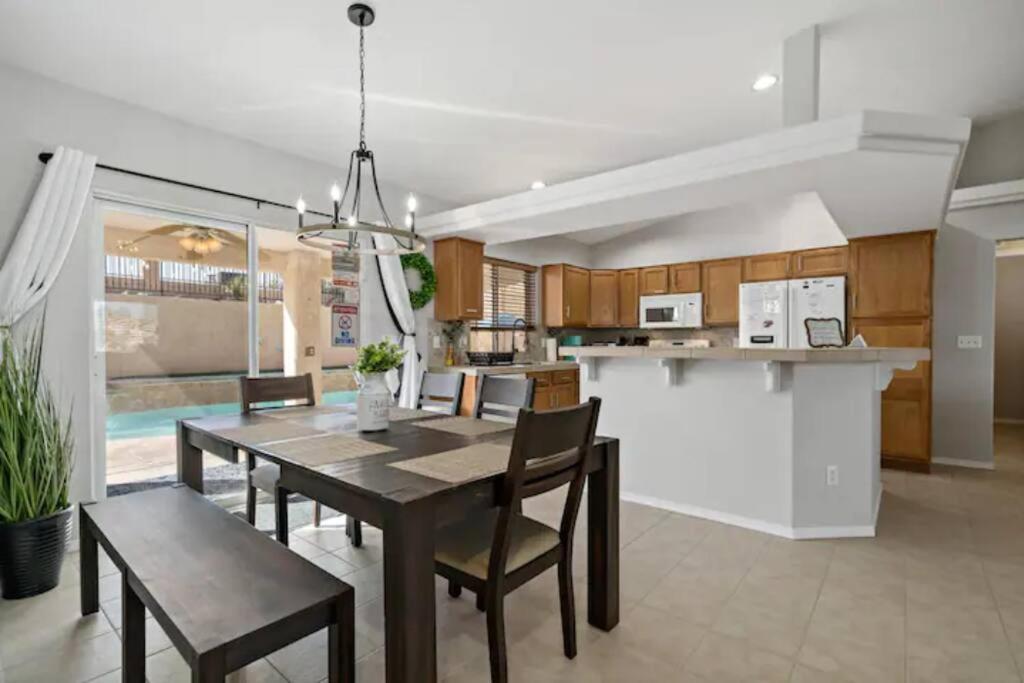 Villa Playpool Oasis-pool, Spa, Garage, Great Views