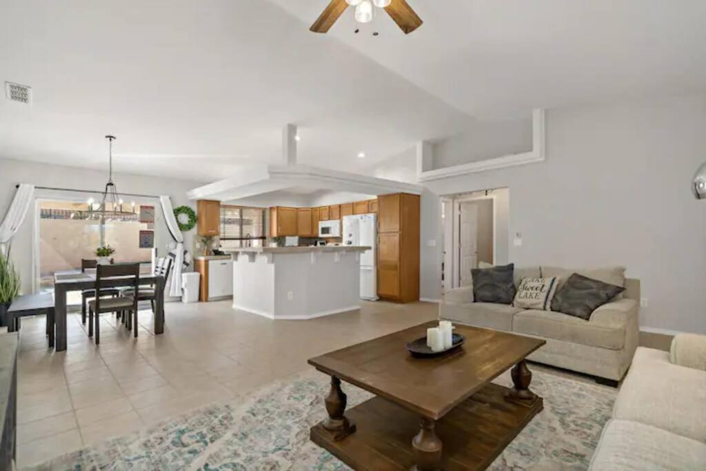 Playpool Oasis-pool, Spa, Garage, Great Views * Lake Havasu City
