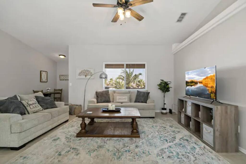 Villa Playpool Oasis-pool, Spa, Garage, Great Views *