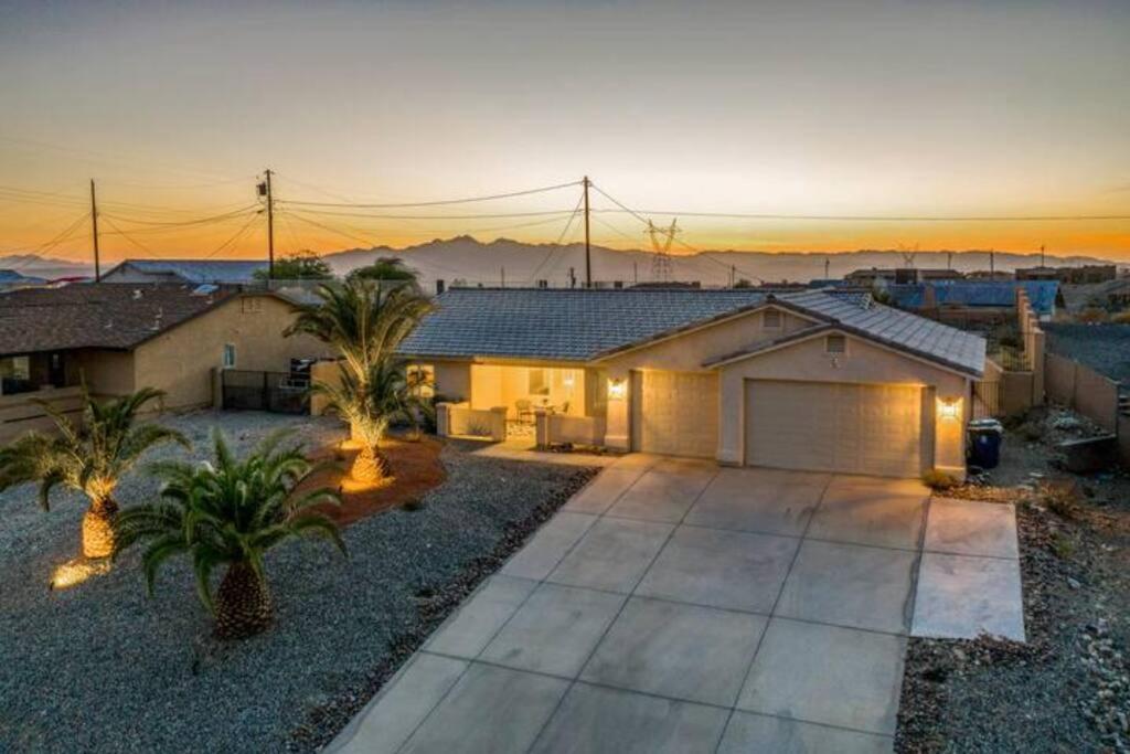 Villa Playpool Oasis-pool, Spa, Garage, Great Views *