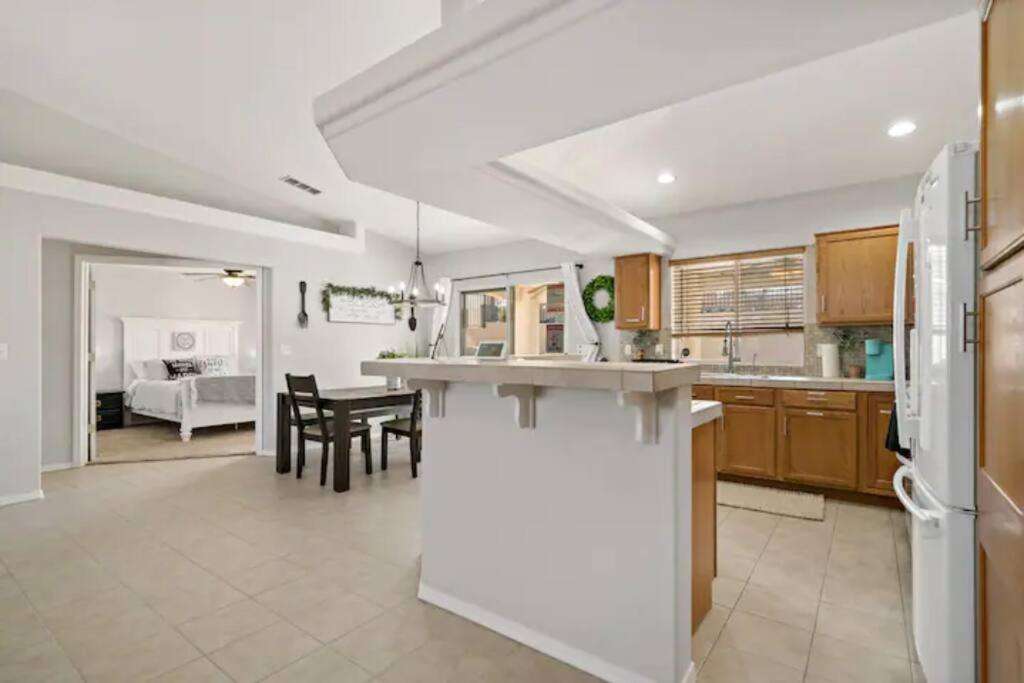 Playpool Oasis-pool, Spa, Garage, Great Views Villa