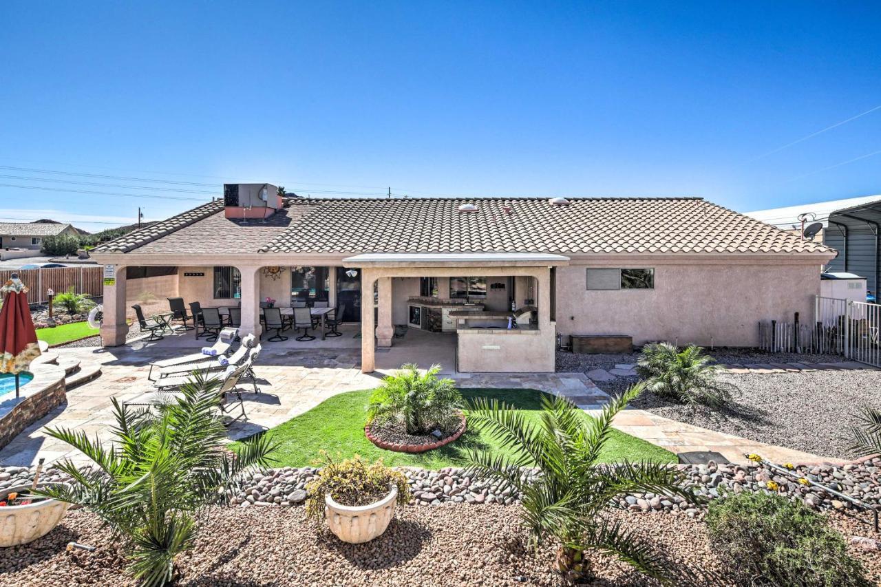 Heated Pool And Game Havasu Retreat Holiday home