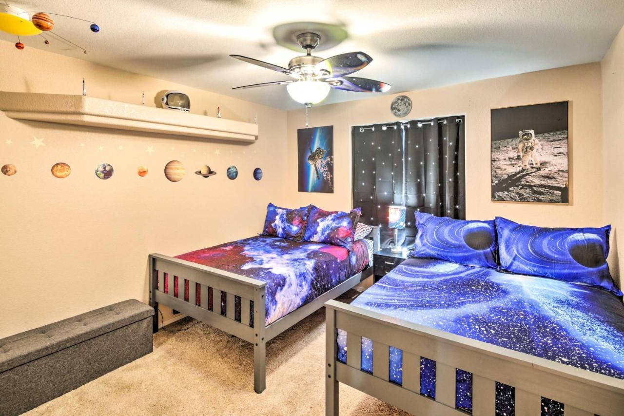 Heated Pool And Game Havasu Retreat Holiday home Lake Havasu City