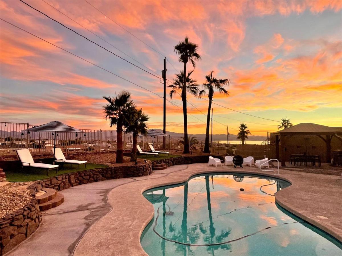 Trendy Desert Getaway Pool, Spa, Game Lake Havasu City
