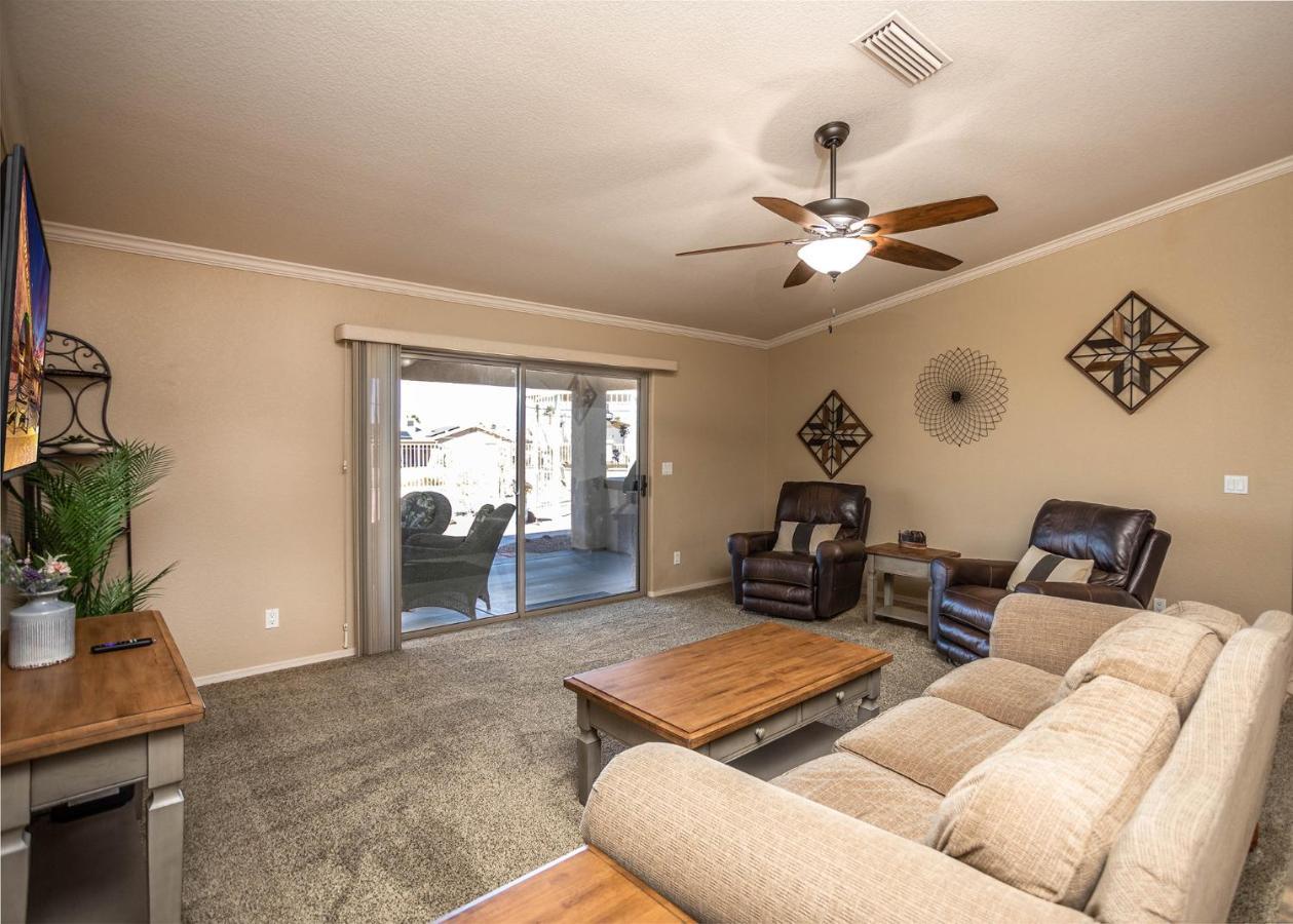 Cozy Retreat Games, Pool Table Holiday home Lake Havasu City