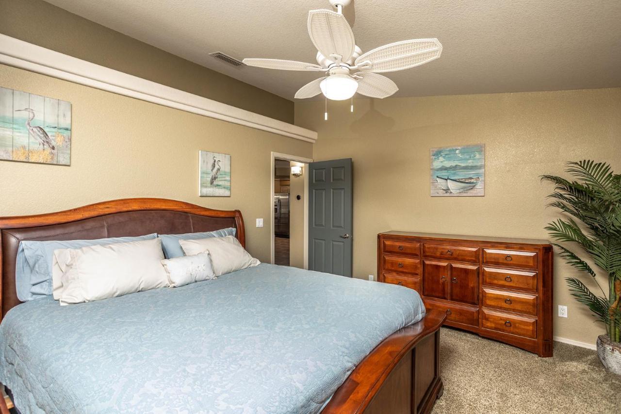 Holiday home Cozy Retreat Games, Pool Table Lake Havasu City