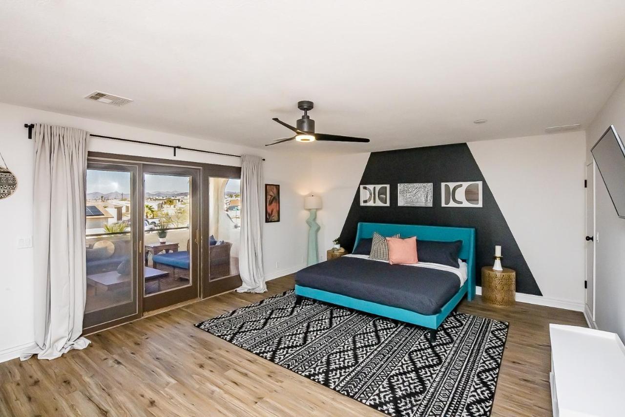 Trendy Desert Getaway Pool, Spa, Game Lake Havasu City