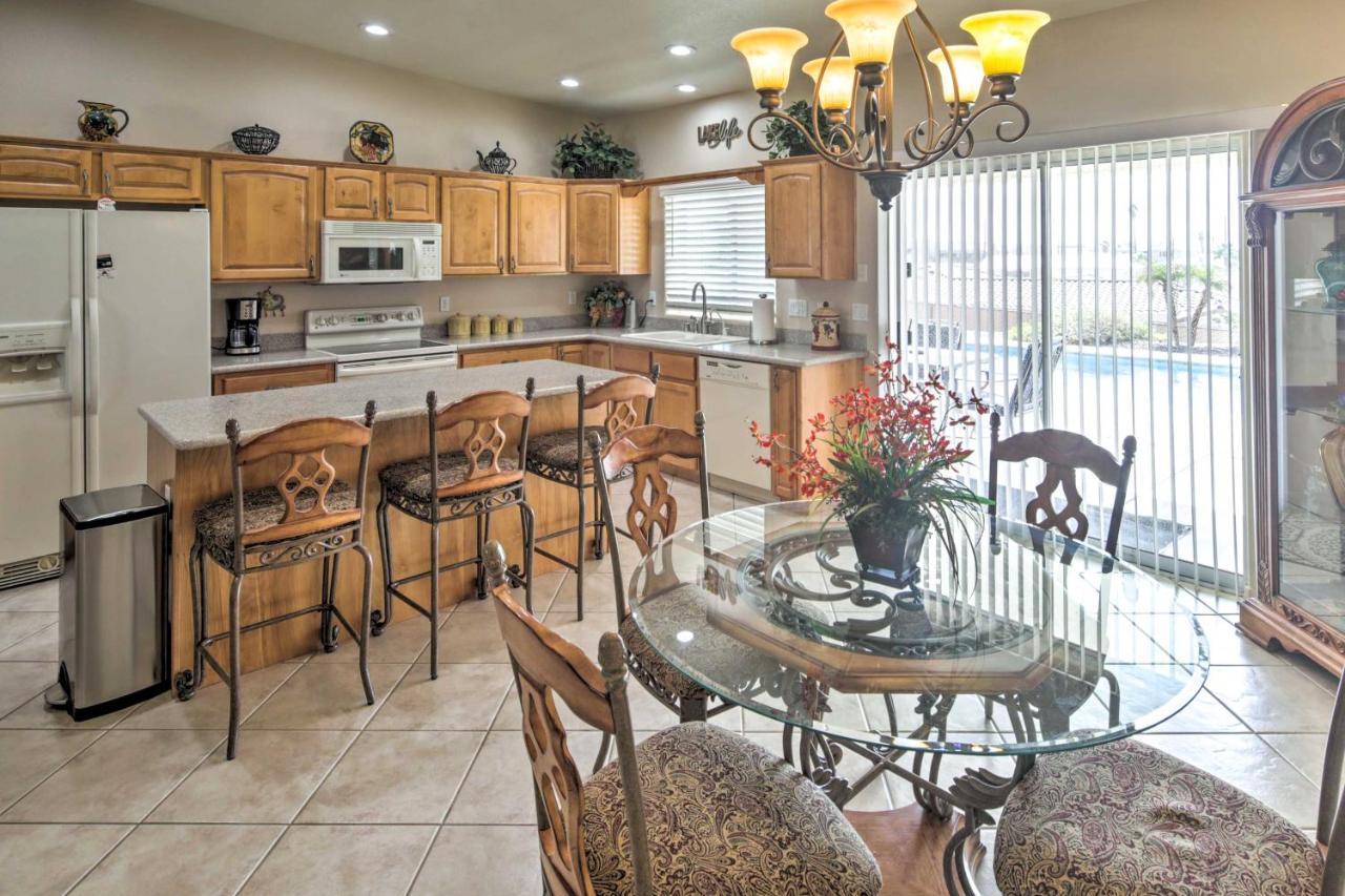 Pet-friendly Havasu Pool And Private Yard Holiday home Lake Havasu City