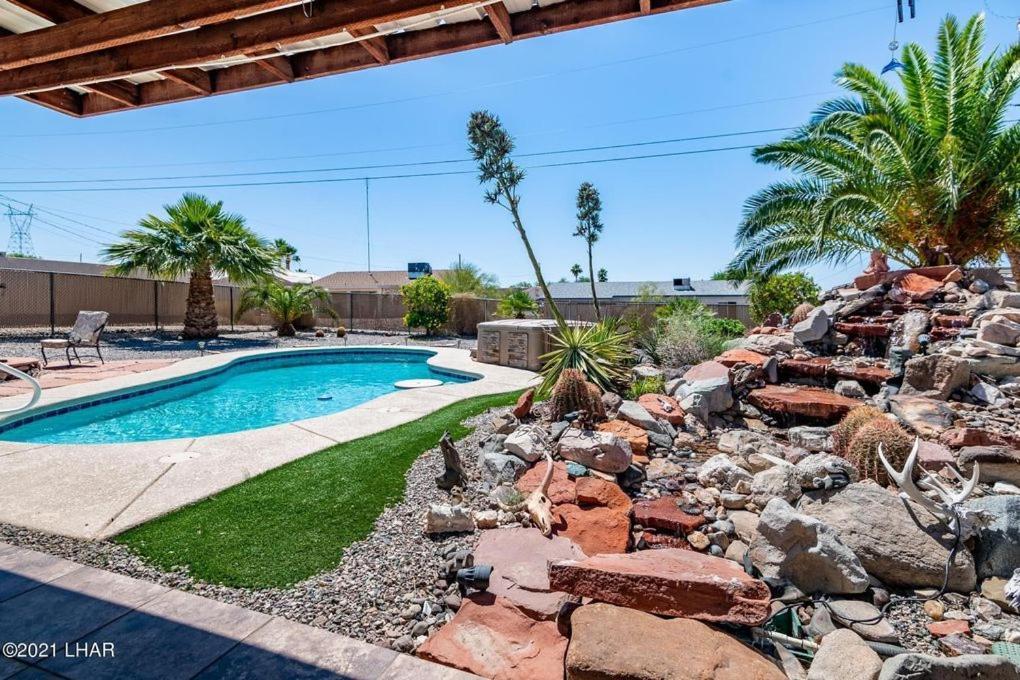 Makin' Waves - Pool, Spa, Relaxing Getaway Villa