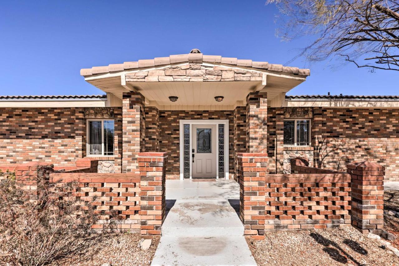 Havasu Pad With Optionally Heated Pool! Holiday home Lake Havasu City