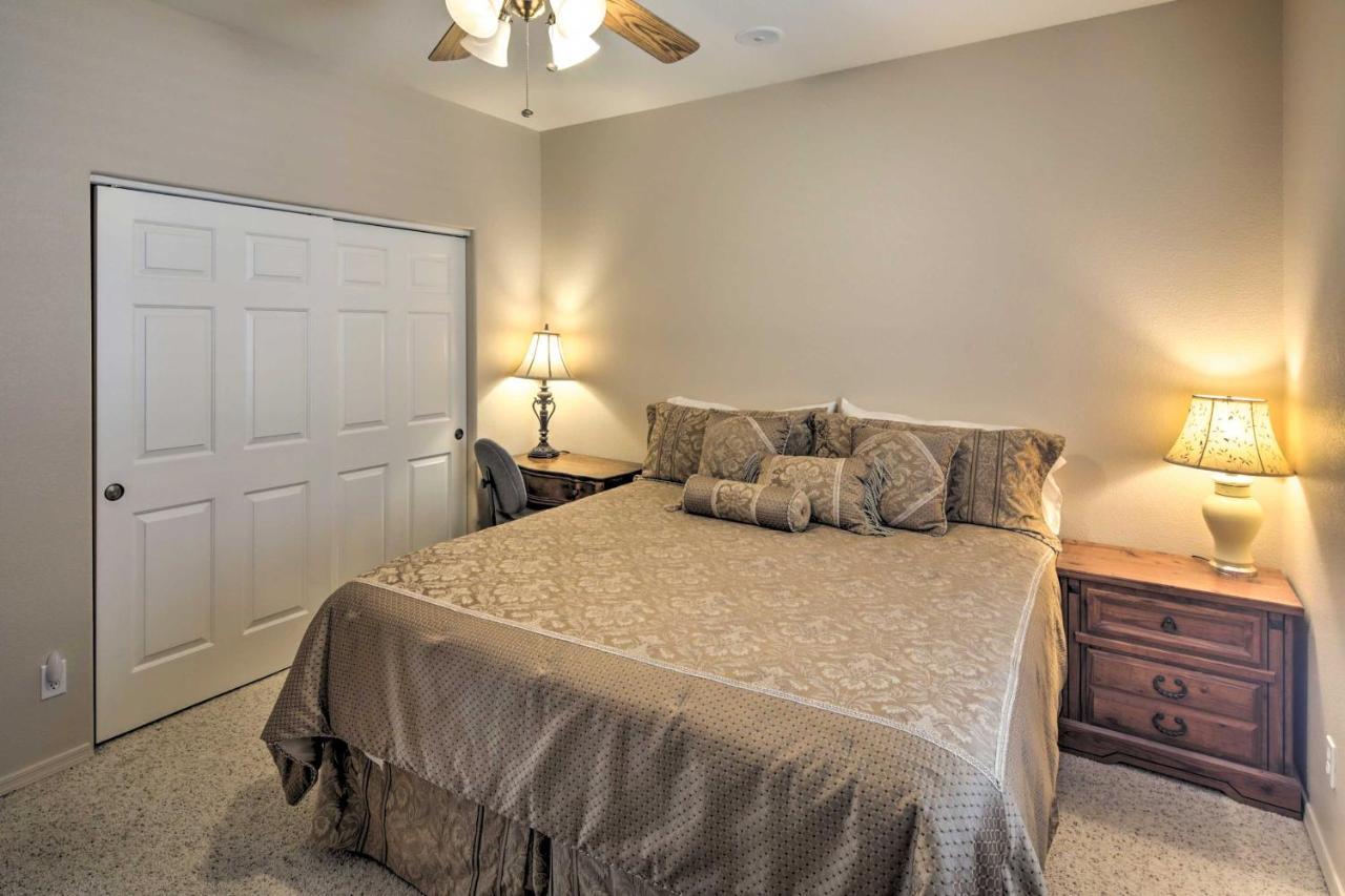 Holiday home Pet-friendly Havasu Pool And Private Yard