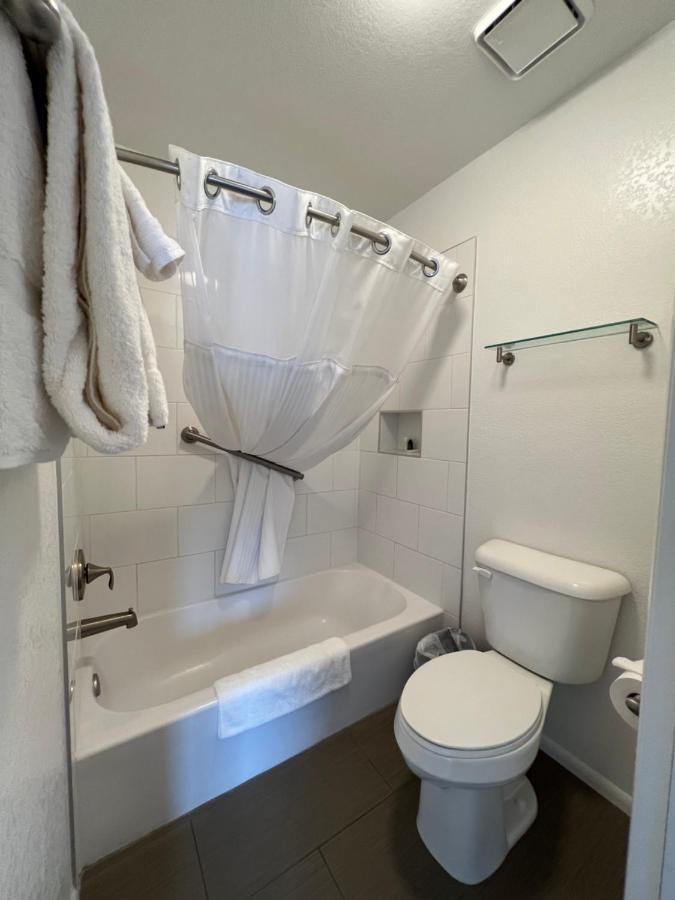 Hotel Getaways At Havasu Dunes Lake Havasu City