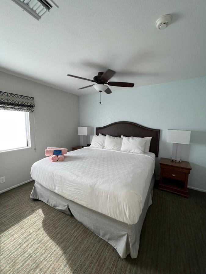 Getaways At Havasu Dunes Hotel