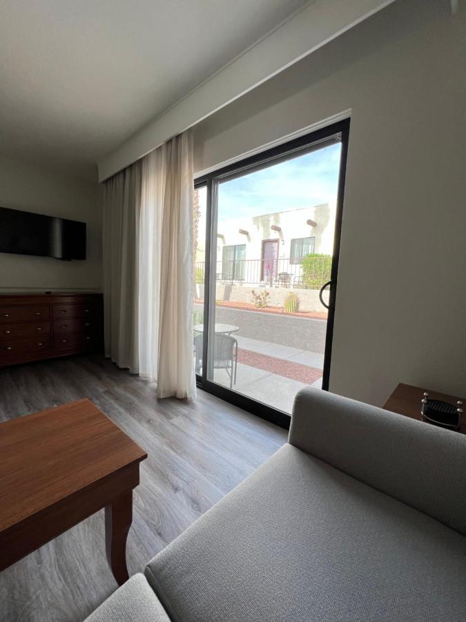 Hotel Getaways At Havasu Dunes