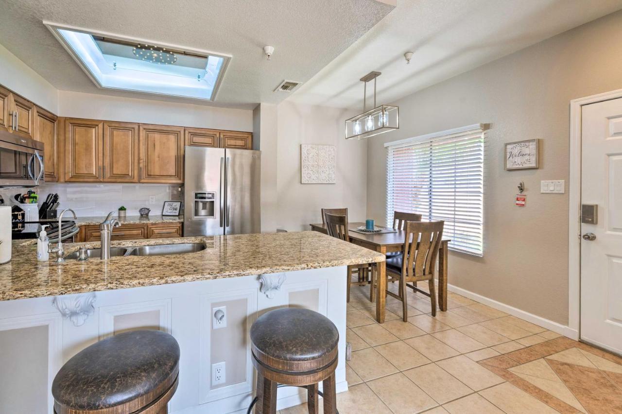 Apartment Havasu With Community Pool And Hot Tub *