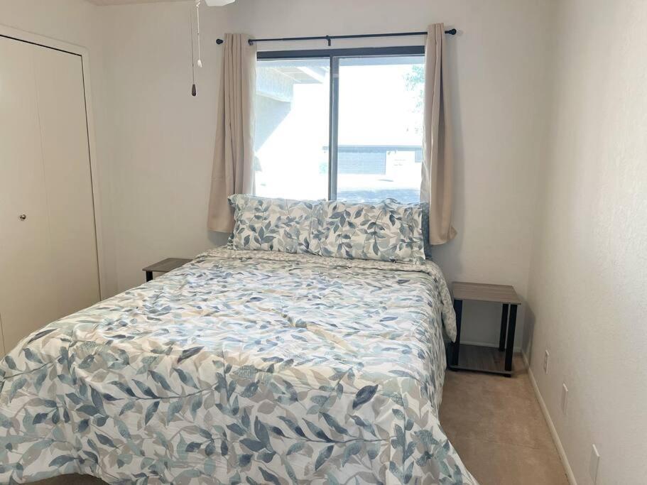 Apartment Cheerful Pool Home-lowkey, 10min To Lake, Comfort *
